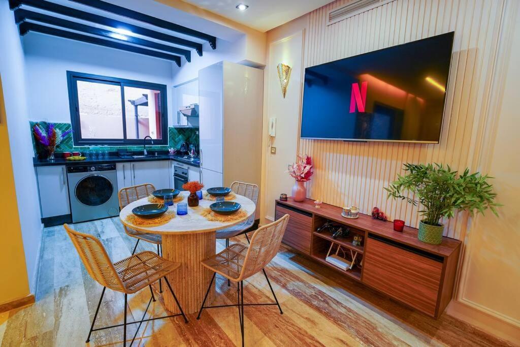 Darsublime Au Coeur De Marrakech Jacuzzi Prive Apartment Marrakesh Bagian luar foto